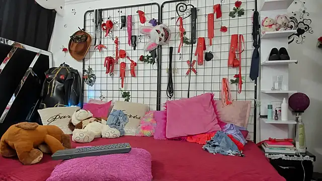 playful-girls webcam