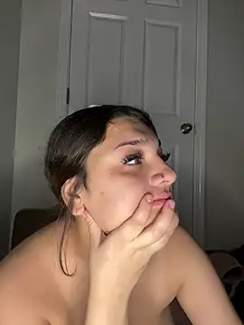 treasurebabii webcam