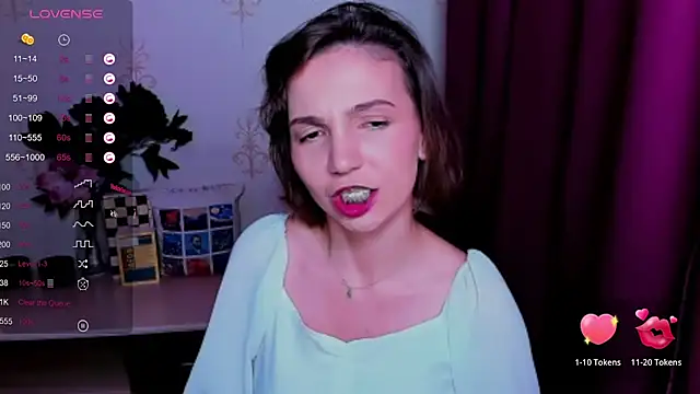 KindHazelHere_ webcam