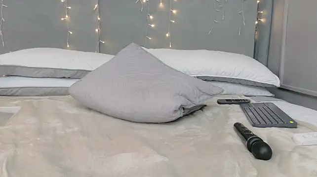AlmaRose_ webcam