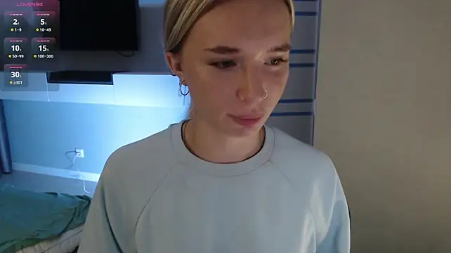 Emily_Hartt webcam