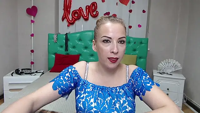 ElizabethSho webcam