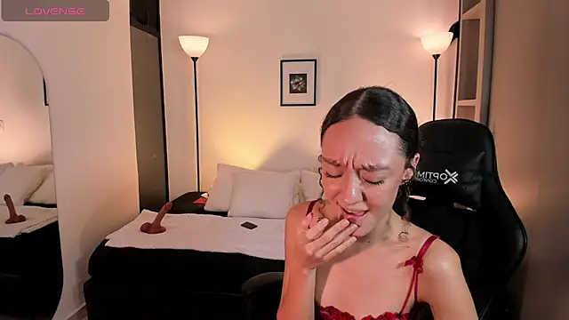 ChloeMoreti webcam
