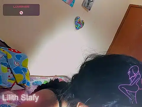 1Lilith_stafy webcam