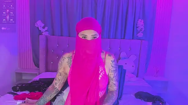 Nayla-Mouna webcam