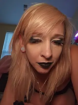 AmethystFoxx webcam