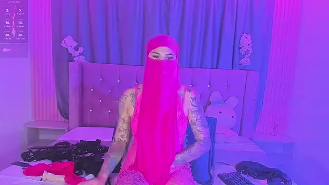 Nayla-Mouna webcam