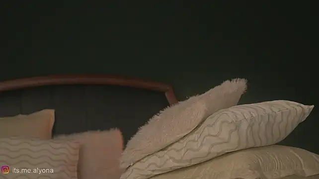 Alyonaqueen