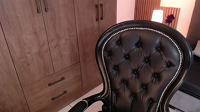 aleesha_cameron02 live cam on StripChat