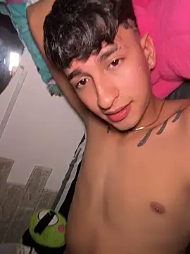Stiven_neithan live cam on StripChat