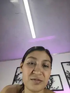 Mia_babee_ webcam