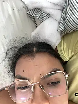 Adri_zu webcam