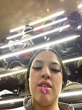 celestejones1 (F teen) - Two fingers in my pussy 😝😝