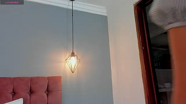victoria_decapri webcam