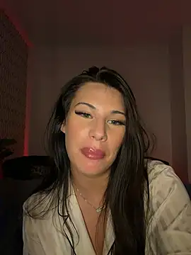 ItsNina_ webcam