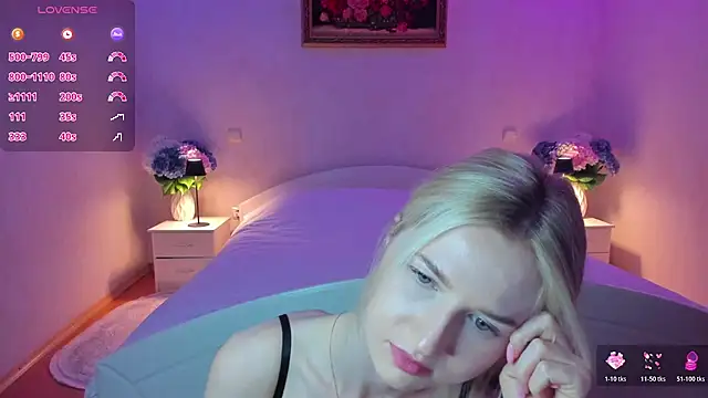 Julie_Blaze live cam on StripChat