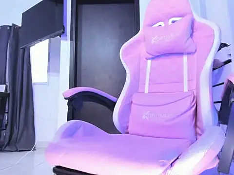 cristina697 webcam
