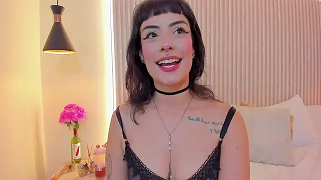 Raavenlux_ webcam
