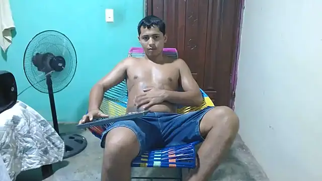 Lil_condor_baby live cam on StripChat