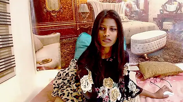 IndianSilkySpice webcam