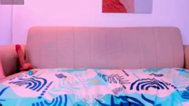 nyx_velvet webcam