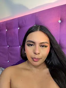 Aylin_Fox webcam