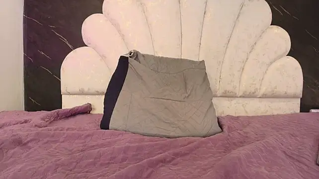 kissme_luna webcam