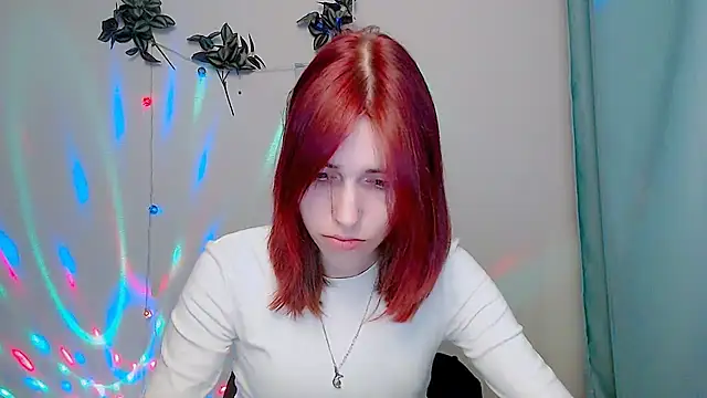 GuessMe___ live cam on StripChat