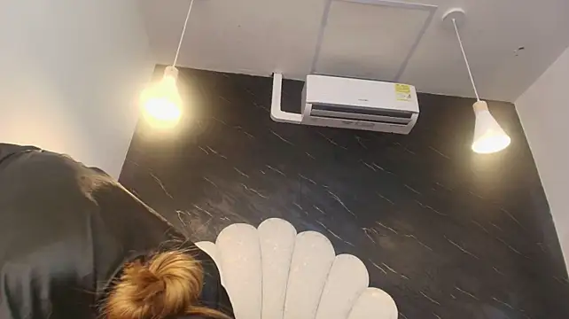 kissme_luna webcam