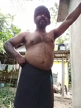 hiptonos (Ask my age) - Urinating outdoor risky show