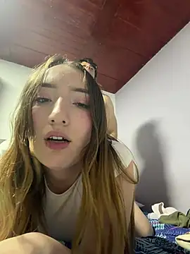 Valery_Salmons webcam