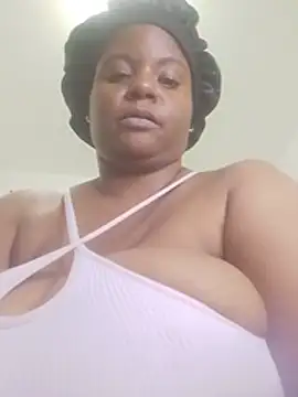 bigtitssxx webcam