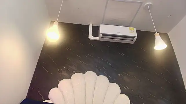 kissme_luna webcam