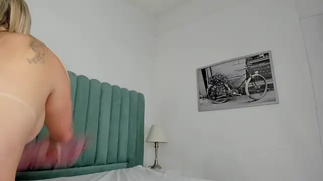 kimjonnes01 webcam