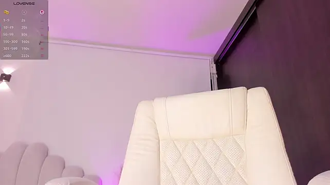 AmberLewis_