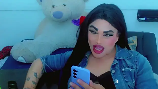 NharaBigCock webcam