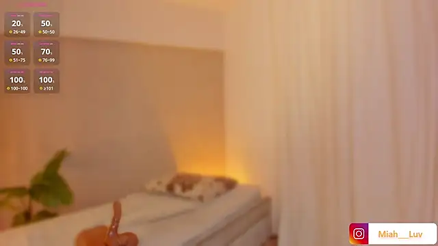 miah_luv webcam