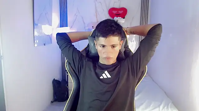 Ascii_one live cam on StripChat