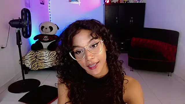 Thianaa__ webcam
