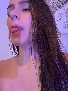 Mau_White webcam