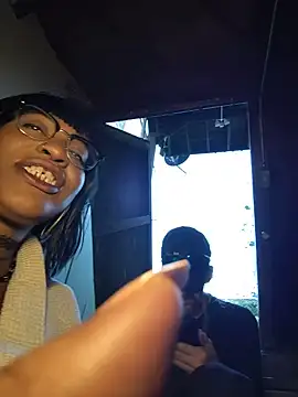 AmazonianMistress webcam