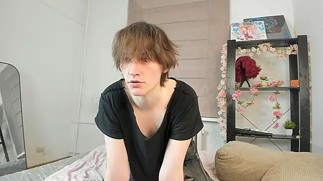 Ash_Foxglove live sex cam