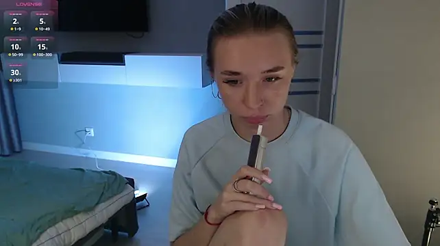 Emily_Hartt webcam