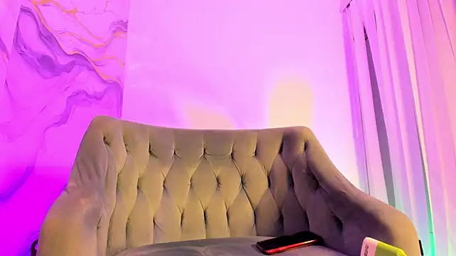 SelenaRogerss webcam