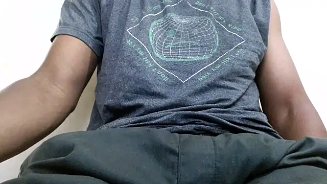 royblackbigpvt webcam