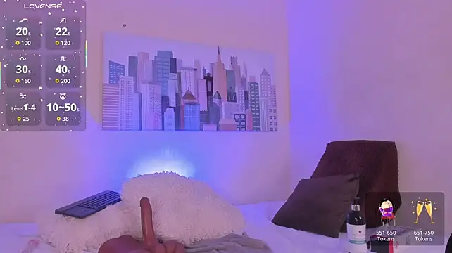 MollyJones_ webcam
