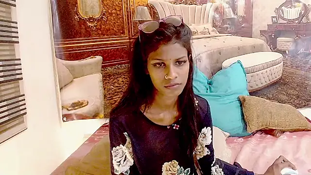 IndianSilkySpice webcam
