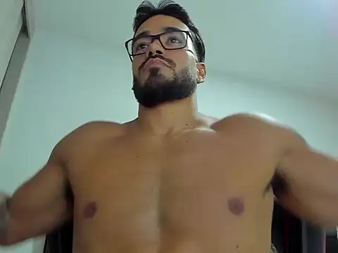 Alexander_Martines live cam on StripChat
