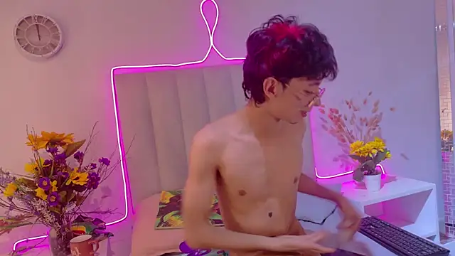 Twink_Sebas7 webcam