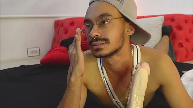 thomas_montiel webcam
